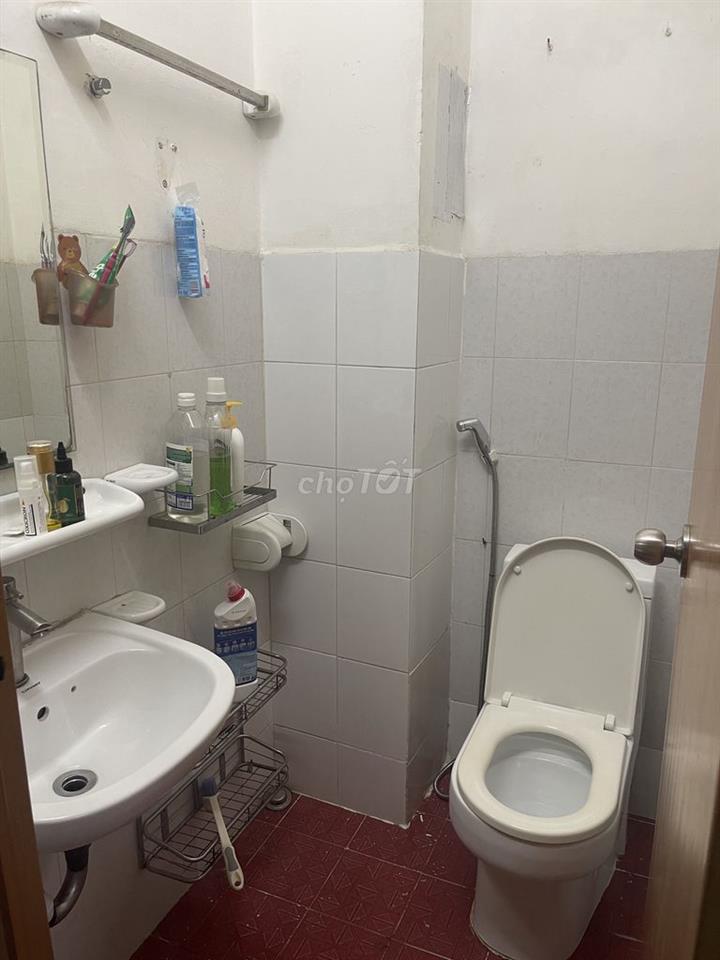  vì lý do cá nhân nên cần pass lại phòng
