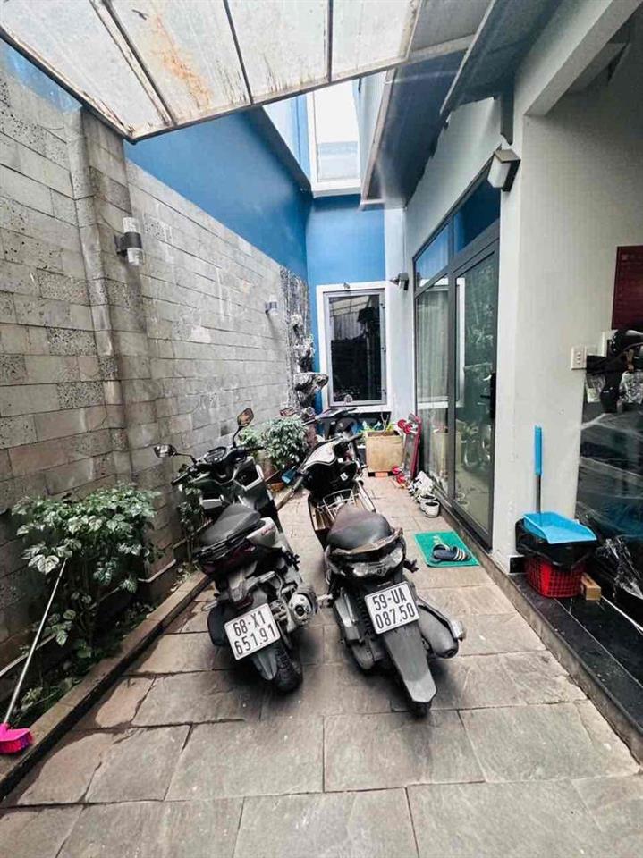 QUẬN 1 - CỰC HIẾM - NGAY NAM KỲ KHỞI NGHĨA + HÀM NGHI  - 5 TẦNG - 4 CĂ