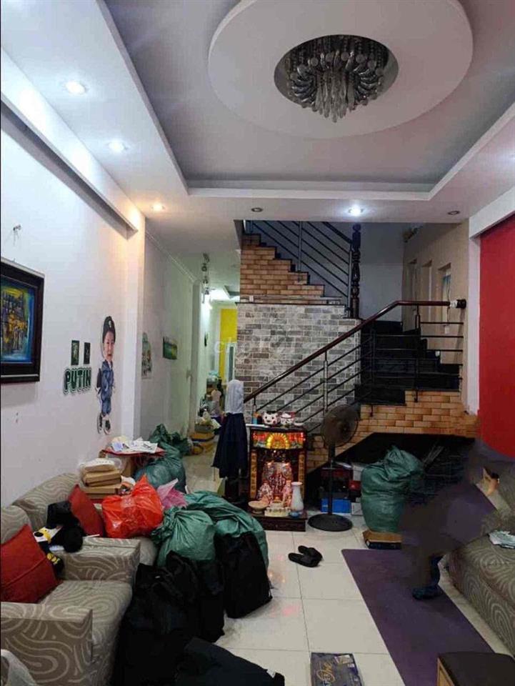 NHÀ PHỐ KINH DOANH NGAY SIÊU THỊ PARC MALL - NGAY ĐH CÔNG NGHỆ SÀI GÒN
