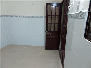 Cho thuê nhà 1 trệt 1 lầu, 4tr5/tháng, Q.1