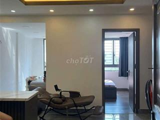 Cần bán 1 căn nhà chung cư hoà bình q10