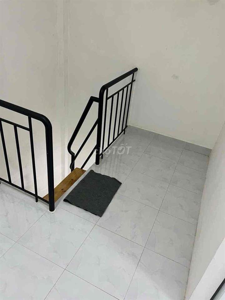 BÁN NHÀ HẺM 601 CÁCH MẠNG THÁNG 8 – NHÀ MỚI ĐẸP, GIÁ CHỈ 1,9 TỶ