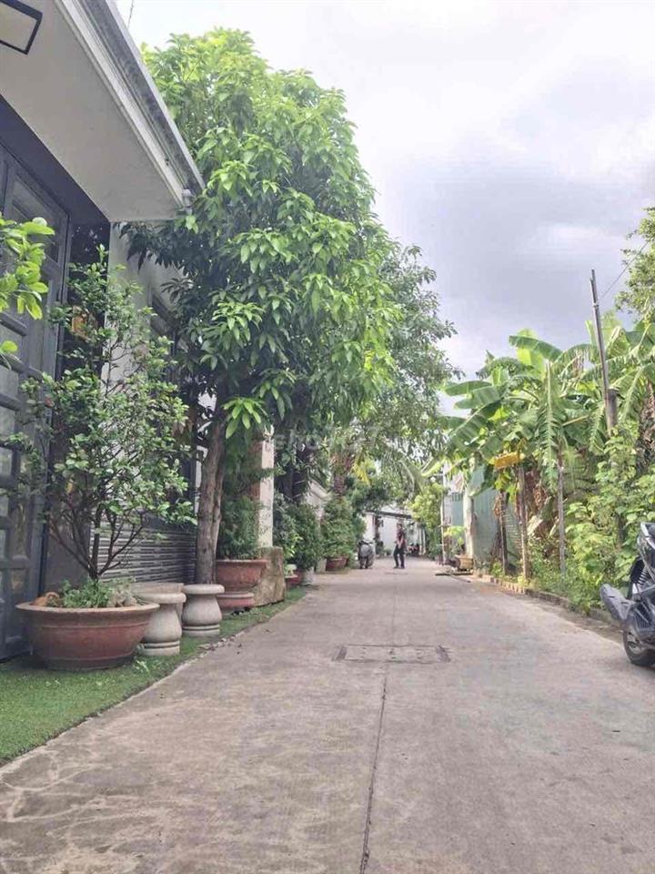 nhà ngã tư ga, đường thông - xe hơi tận cửa