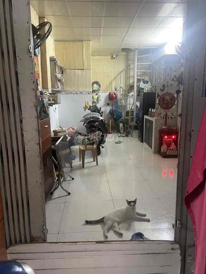 Trung Tâm q5 cách 1 căn ra mặt tiền