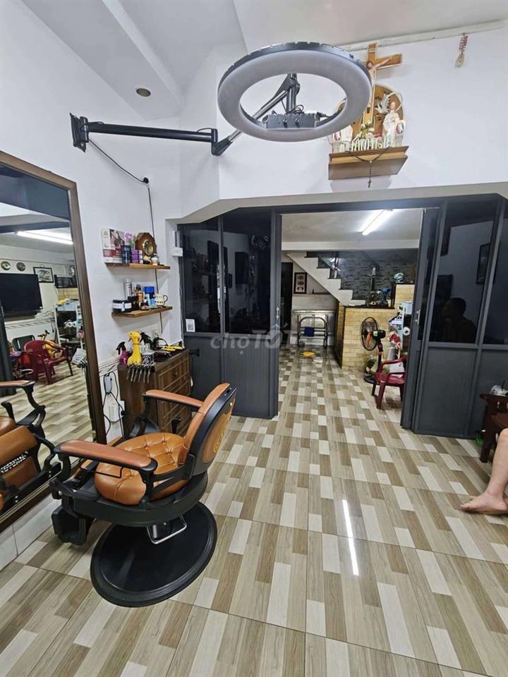 nhà tầng trệt
