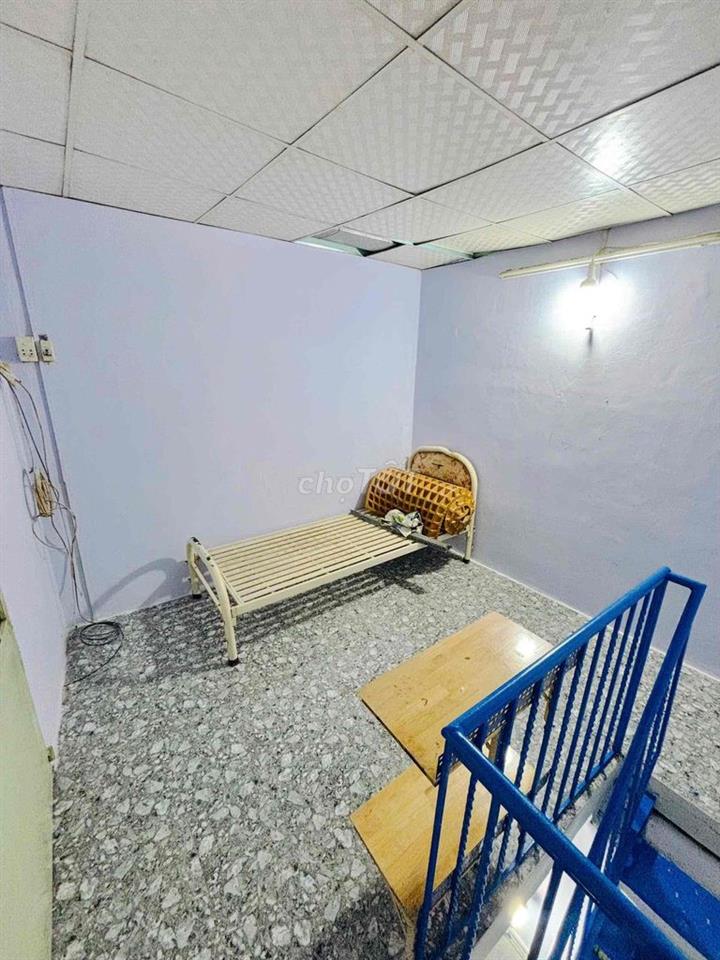 nhà hẻm 1041 Trần Xuân Soạn, miếu Cây Bàng