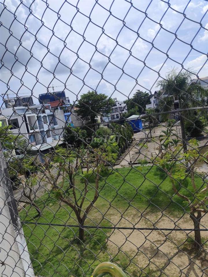Căn góc 76m2 chung cư D2 Phường 7 Quận 8