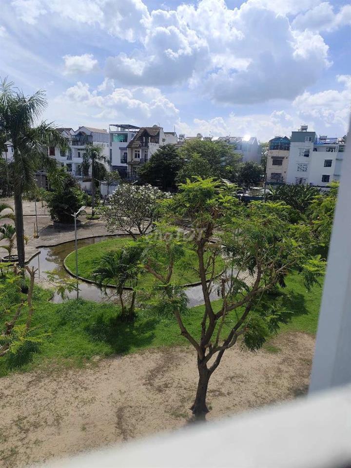 Căn góc 76m2 chung cư D2 Phường 7 Quận 8