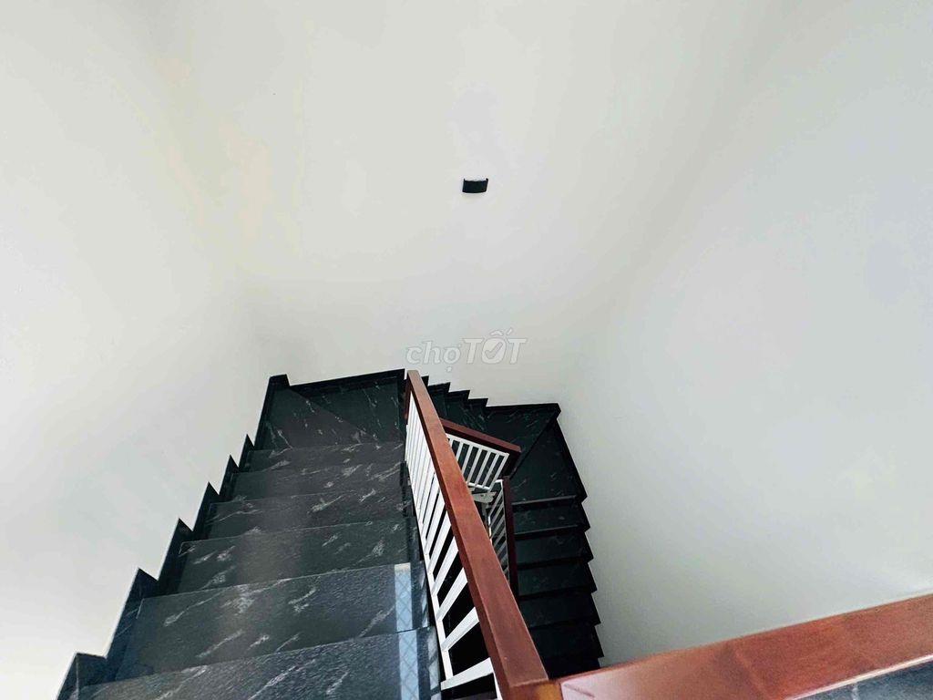 🏡TÂN BÌNH - HẺM Ô TÔ THÔNG - GẦN SÂN GOLF TSN - NHÀ GA T3 - CHỦ XÂY TÂ