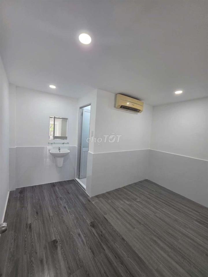 Nhà hẻm xe hơi đường Trương Công Định. DT đất 40m2 trệt 1 lầu 
