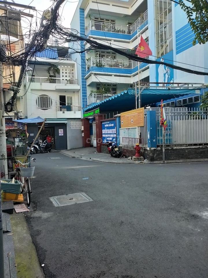 Phòng trọ có gác lửng