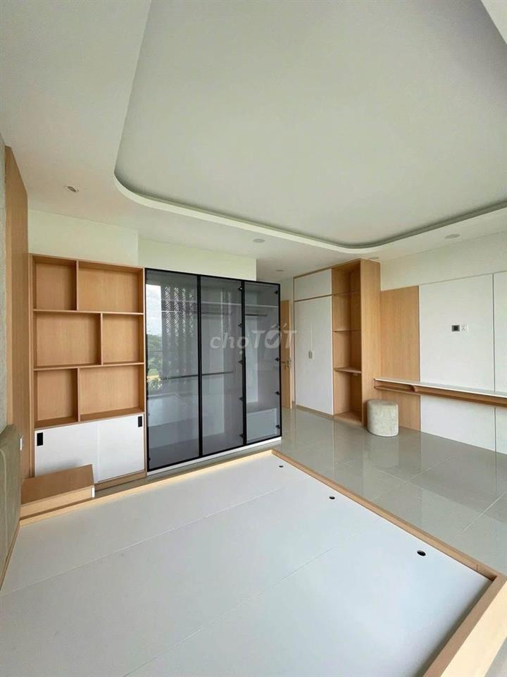 BÁN GẤP NHÀ PHỐ SOHO QUẬN 2 GIÁ 28 TỶ ĐÃ CÓ SỔ , NHÀ ĐÃ HOÀN THIỆN