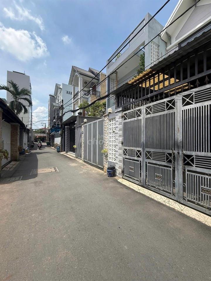 Bán đất 2 mặt tiền Linh Trung, Thủ Đức, 150m2, 10 tỷ