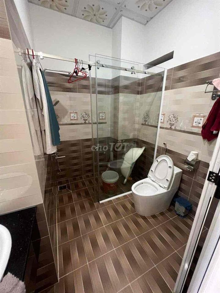 Bán nhà mặt tiền đường Dương Văn Cam Linh Tây