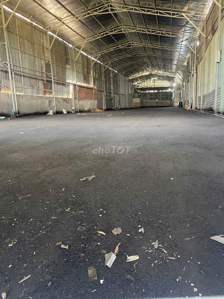 Cho thuê xưởng 800m2, Quốc lộ 1A