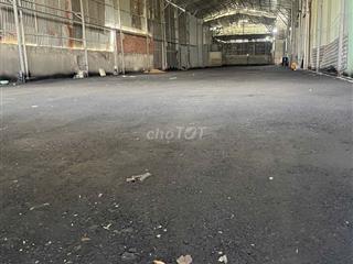 Cho thuê xưởng 800m2, Quốc lộ 1A