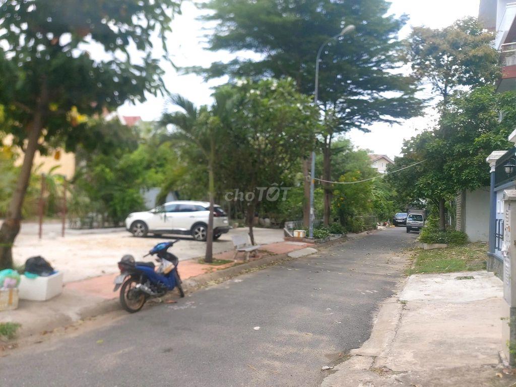  PHÒNG CĂN HỘ 40M2 1PN TRONG NHÀ BIỆT TỰ SÁT GIGAMAIL PHẠM VĂN ĐỒNG
