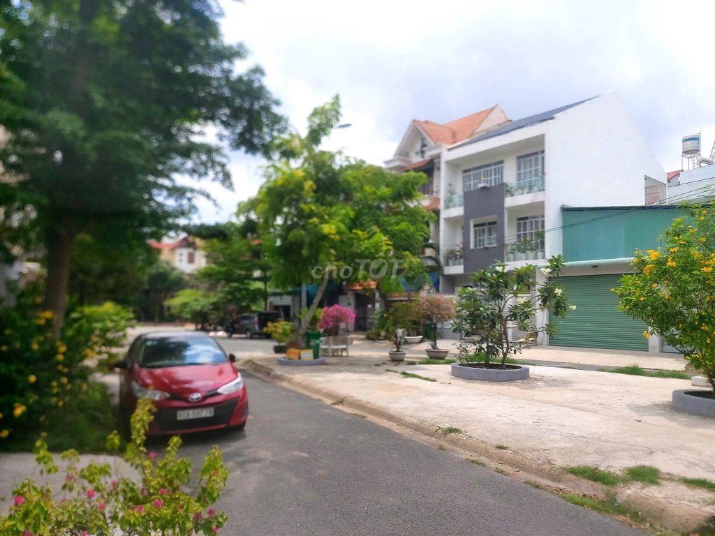 PHÒNG CĂN HỘ 40M2 1PN TRONG NHÀ BIỆT TỰ SÁT GIGAMAIL PHẠM VĂN ĐỒNG