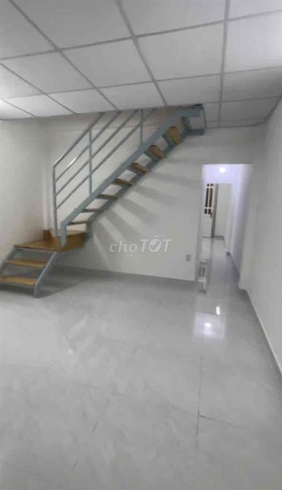 Phòng riêng trong nhà nguyên căn, giờ giấc tự do, sinh hoạt thoải mái