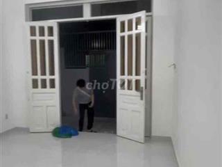 Phòng riêng trong nhà nguyên căn, giờ giấc tự do, sinh hoạt thoải mái
