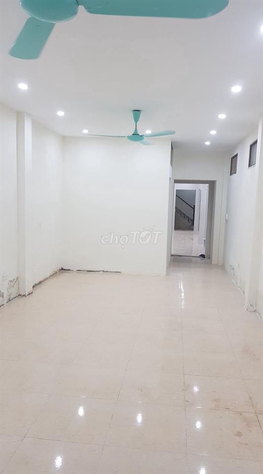Chính chủ cho thuê nhà nguyên căn 736 Trương Định