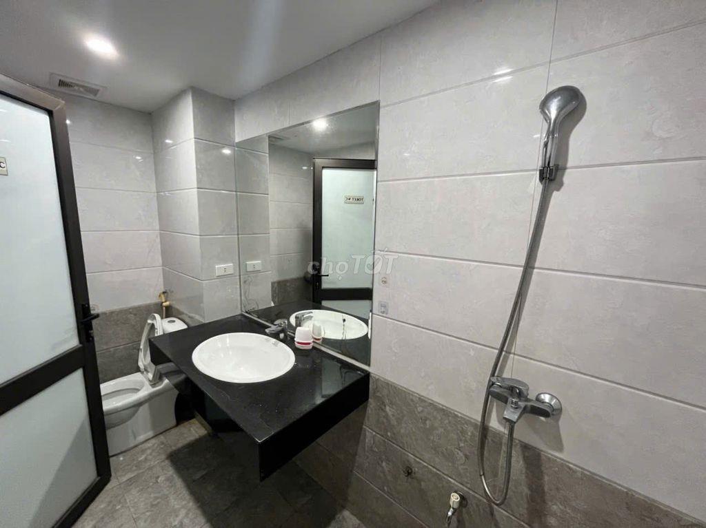 Cho thuê nhà liền kề LK12-17 Tố Hữu, Bắc Hà, 80m2 x 4T, hướng Đông Nam