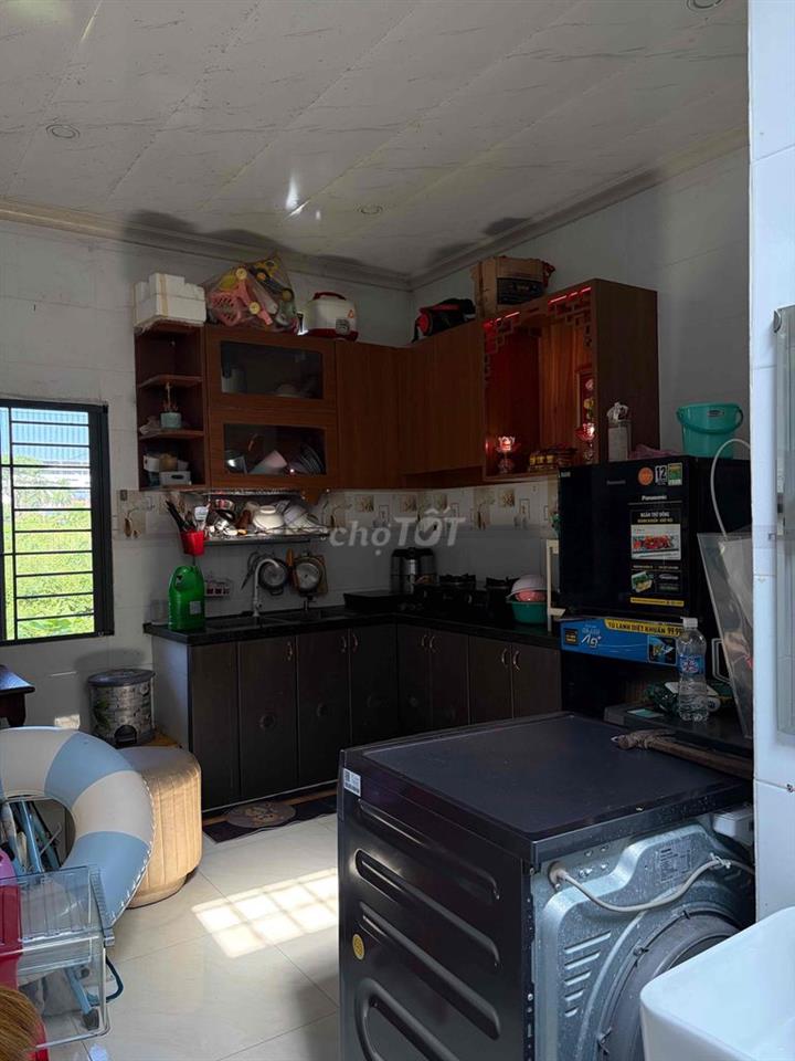 cho thuê nguyên căn mặt tiền 414 Âu Cơ