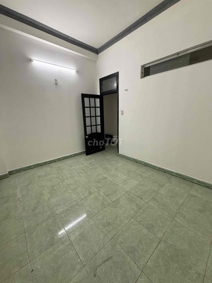 Cho thuê TẦNG 2 nhà mặt tiền đường Hồ Tùng Mậu