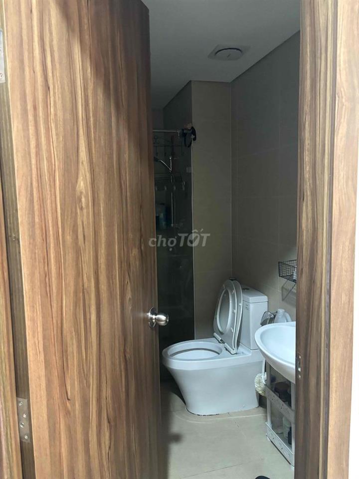 Cho thuê 1 phòng trong căn hộ 3 pn
