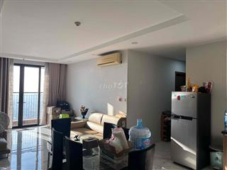 Cho thuê 1 phòng trong căn hộ 3 pn