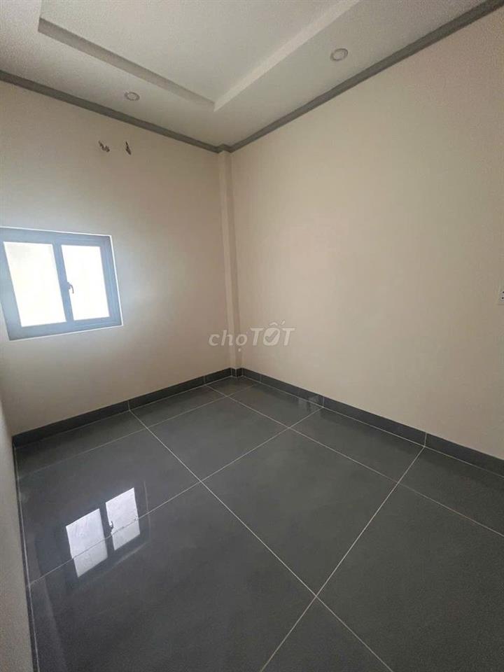 Nhà mới xây, nhà liền kề 