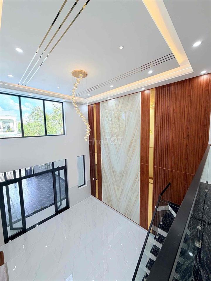 Bán Nhà Mẫu Hiện Đại