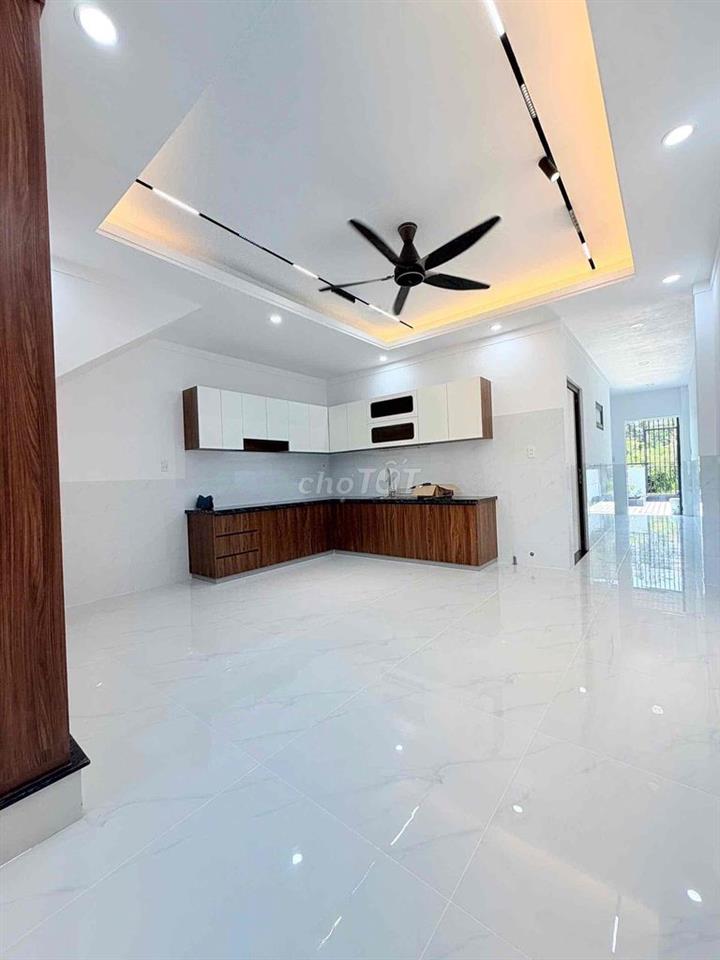 Bán Nhà Mẫu Hiện Đại