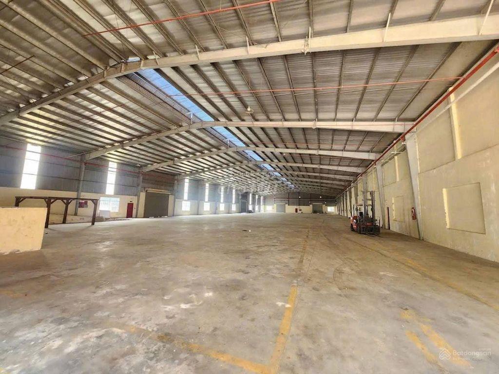 Cho Thuê 10.800m2 Nhà Xưởng Trung Tâm Bến Cát Bình Dương Giá 2.6$/m2