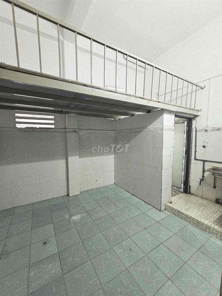 TRỌ ĐẸP GIÁ RẺ CÓ MÁY LẠNH, GẦN CHỢ ĐẦU MỐI THỦ ĐỨC