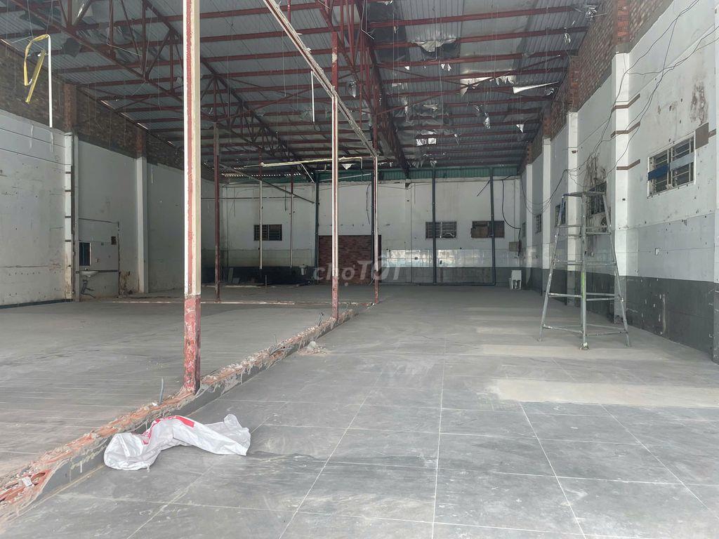 Cho Thuê MB KD, 12 x 55m, Ngay ngã 3, giá 50tr