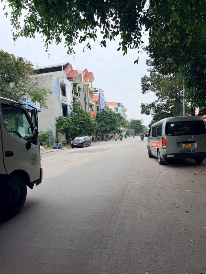 CC cho thuê MB KD, Ngay KCN Sống Thần, 5 x 28m,