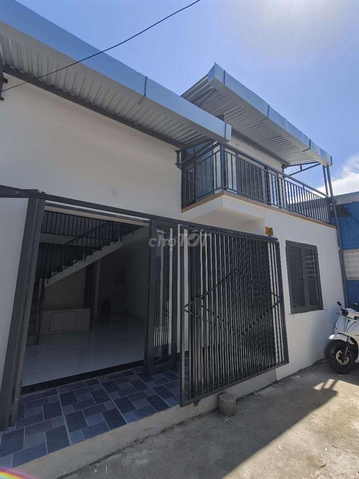 nhà kiệt oto 09 tôn đản 