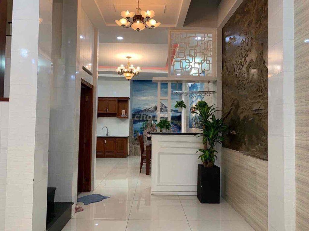 bán nhà mặt tiền ngay trục đường quang trung gò vấp