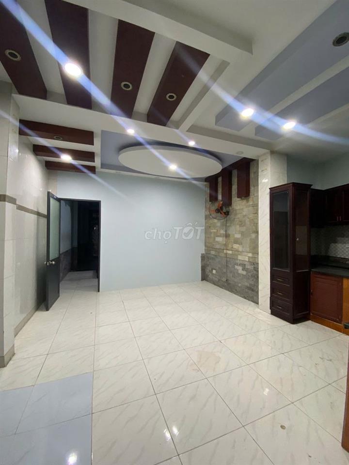 Cho thuê phòng Lê Văn Thọ, 30m2, Giá: 3.4 triệu