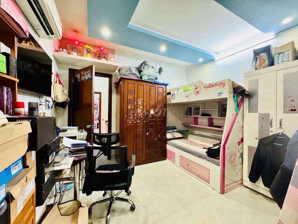 NHÀ NGAY CẦU CHÁNH HƯNG, PARCMAll - DT 48M2 NỞ HẬU - NHỈNH 4 TỶ