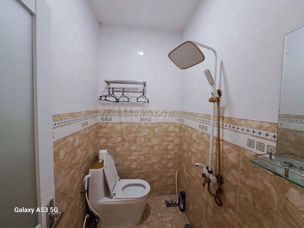 Cần bán nhà mặt tiền kinh doanh buôn bán 