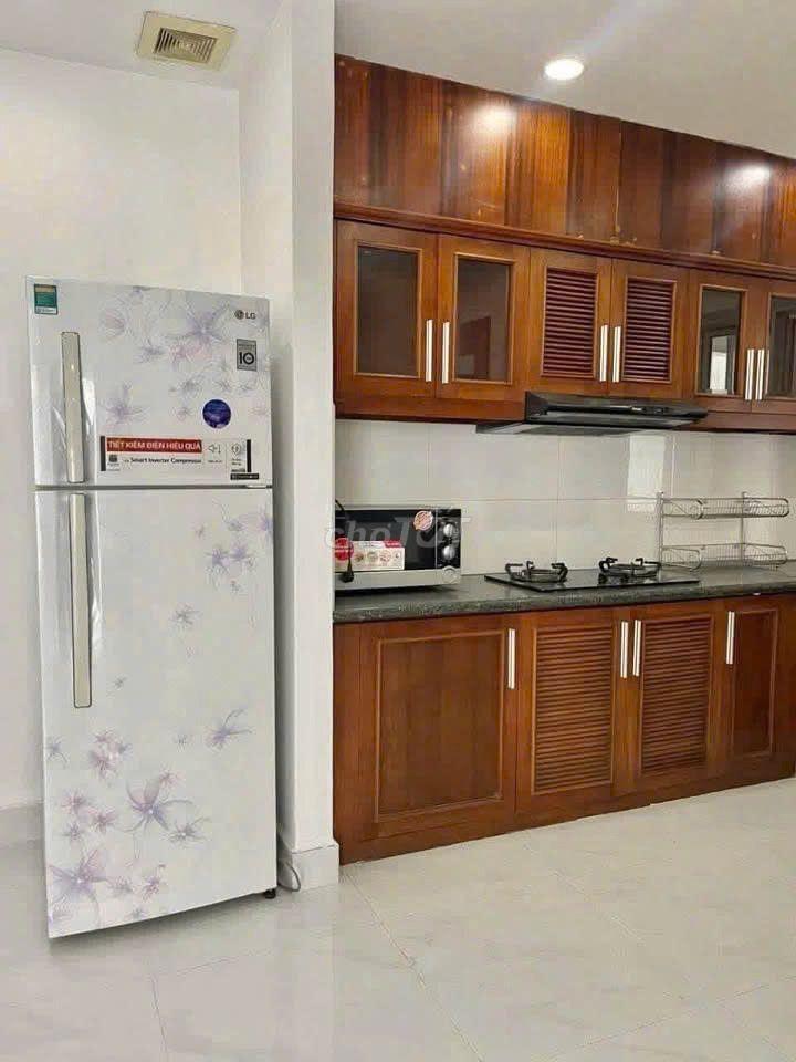 Chung cư phúc yên, 3PN  94m2 sẵn nội thất giá 9tr nhận nhà liền