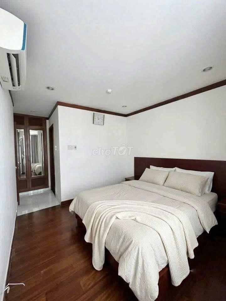 Chung cư phúc yên, 3PN  94m2 sẵn nội thất giá 9tr nhận nhà liền