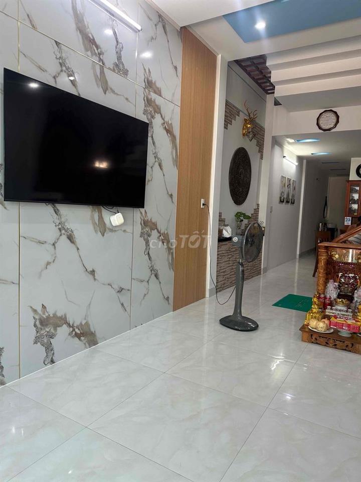 NHÀ MẶT TIỀN TRUNG HOÀ 1 GẦN LÀNG ĐẠI HỌC