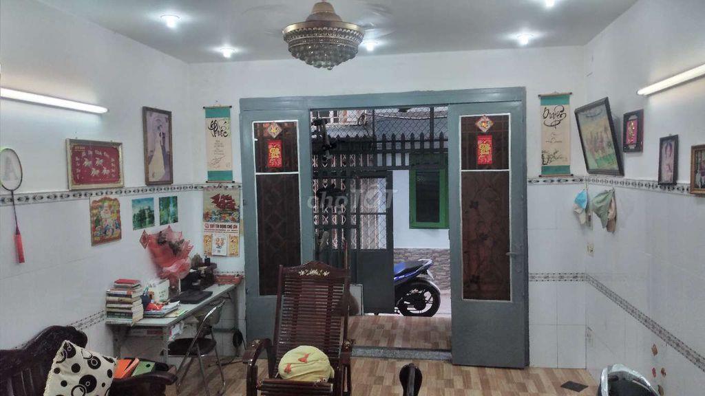 Chính chủ cần bán nhà hướng Đông Nam, đường Tám Danh, khu an ninh
