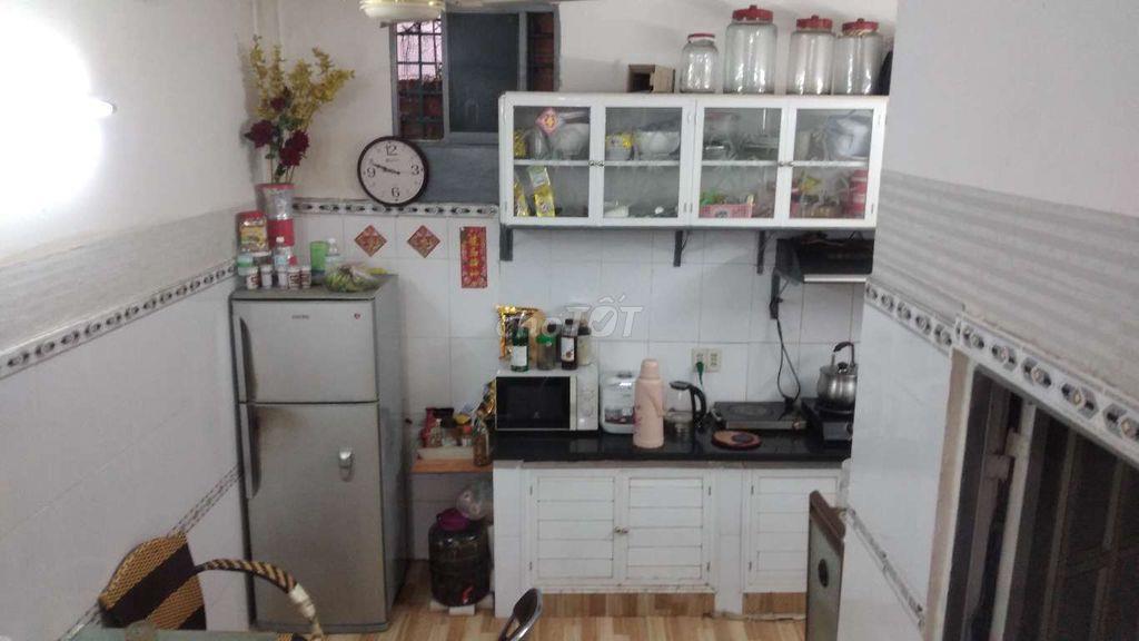 Chính chủ cần bán nhà hướng Đông Nam, đường Tám Danh, khu an ninh