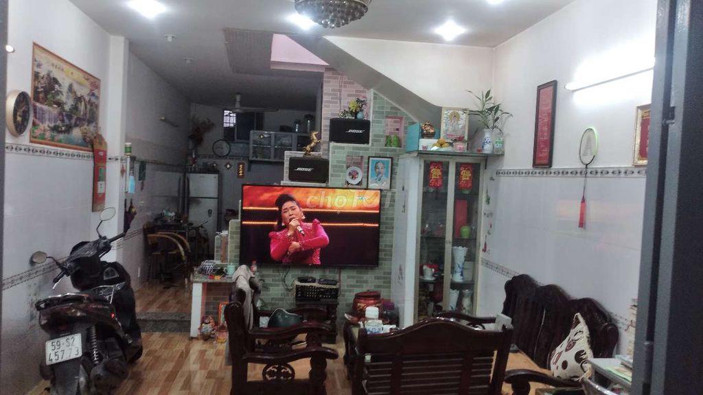 Chính chủ cần bán nhà hướng Đông Nam, đường Tám Danh, khu an ninh