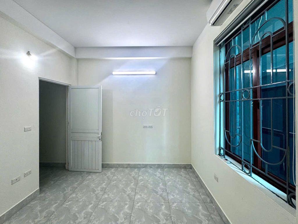 Cho thuê nhà 3 tầng
