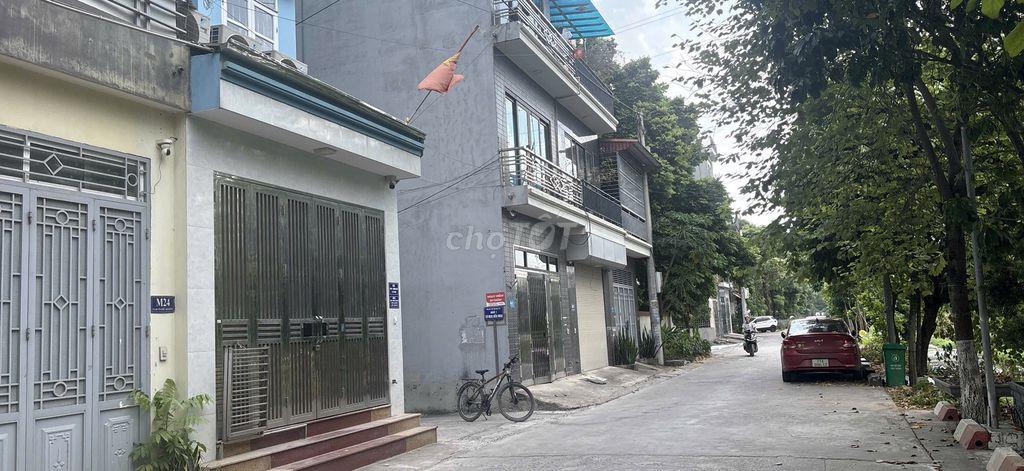 Cho thuê nhà 3 tầng
